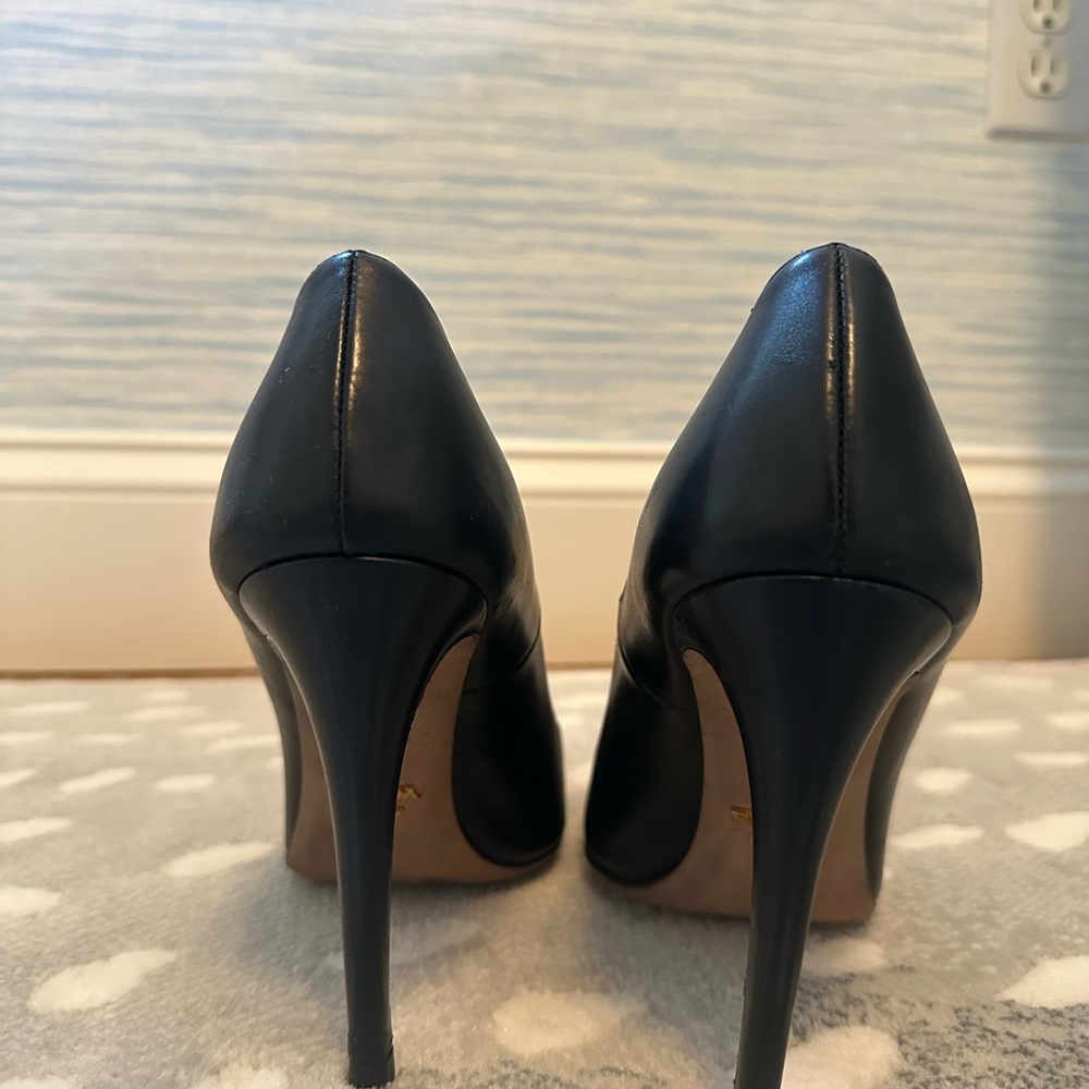 Prada Black Leather Authentic Heel Stilettos, size 37.5 - Picture 4 of 6